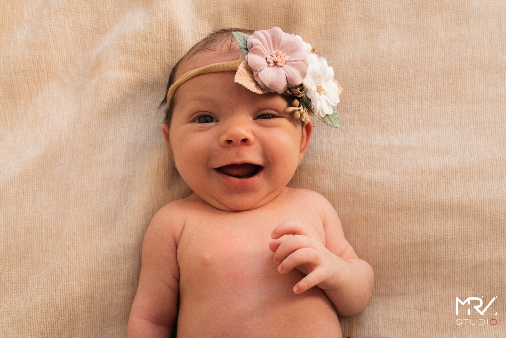 shooting-naissance-bébé-mrv-studio-photo-photographe-professionnel-lyon-DSC03748